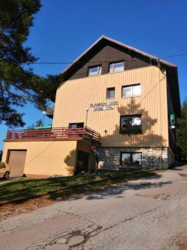 Planinski Dom Gore Aparthotel Dol pri Hrastniku Esterno foto